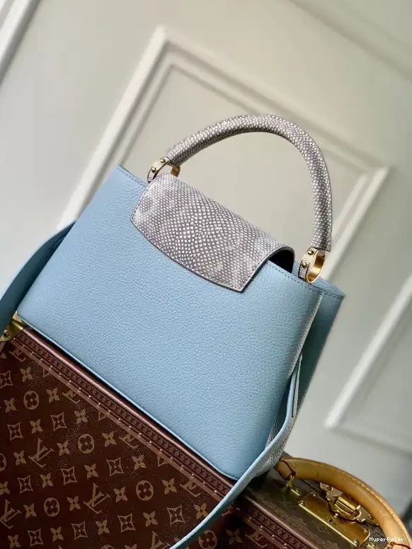 MM LOUIS VUITTON CAPUCINES 0623